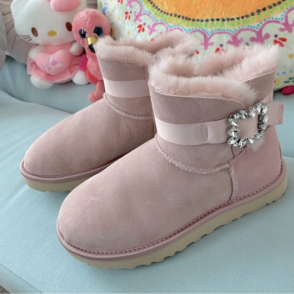UGG Shoes - 🩷NEW 💕💕💕UGG PINK MINI BOOTS WITH RHINESTONE BROOCHES💕💕💕
